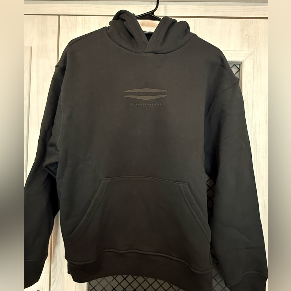 Men’s XSmall NWT over sized Harley Davidson Classic Logo Hoodie Magnet Black